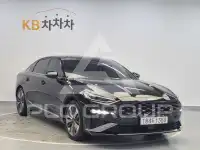 2022 KIA K8
