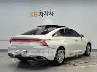 2022 KIA K8