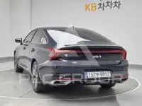 2022 KIA K8