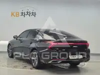 2022 KIA K8