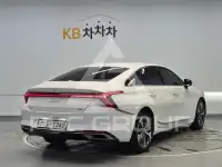 2022 KIA K8