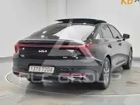 2022 KIA K8