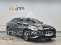 2022 KIA K8