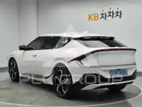 2022 KIA EV