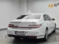 2021 Genesis G90