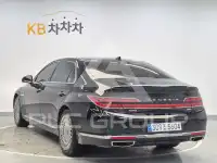 2021 Genesis G90