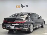 2021 Genesis G90