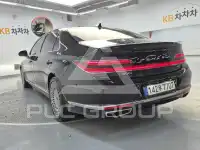 2021 Genesis G90