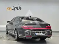2021 Genesis G90