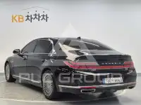 2021 Genesis G90