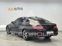 2022 Genesis G80
