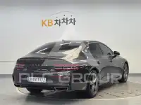 2022 Genesis G80