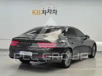 2022 Genesis G80