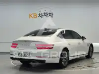 2022 Genesis G80