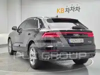 2021 Audi Q8