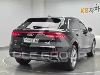 2021 Audi Q8