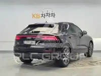 2021 Audi Q8