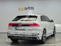 2021 Audi Q8