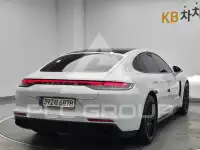 2021 Porsche Panamera