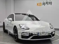 2021 Porsche Panamera