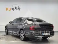 2022 Volvo S90