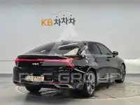 2022 KIA K8