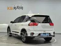 2023 KIA Niro