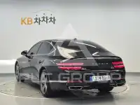 2022 Genesis G80