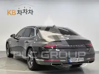 2022 Genesis G90
