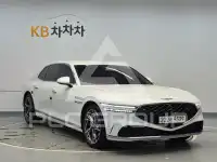 2022 Genesis G90