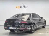 2022 Genesis G90