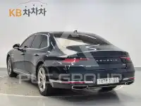 2022 Genesis G90