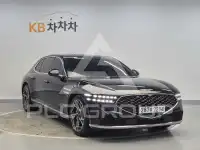 2022 Genesis G90