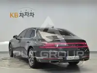 2022 Genesis G90