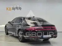 2023 Genesis G90