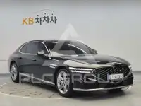 2022 Genesis G90
