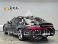 2022 Genesis G90