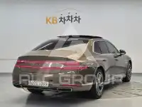 2022 Genesis G90