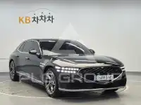 2022 Genesis G90