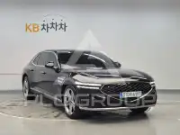 2022 Genesis G90