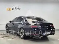 2023 Genesis G90