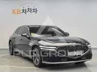 2022 Genesis G90