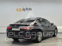 2022 Lexus ES
