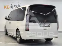2023 Hyundai Staria
