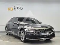 2023 Genesis G90