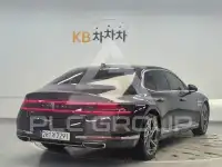 2023 Genesis G90
