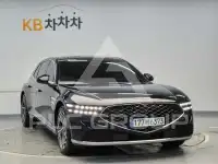 2023 Genesis G90