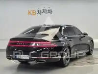 2023 Genesis G90