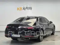 2023 Genesis G90