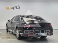 2023 Genesis G90